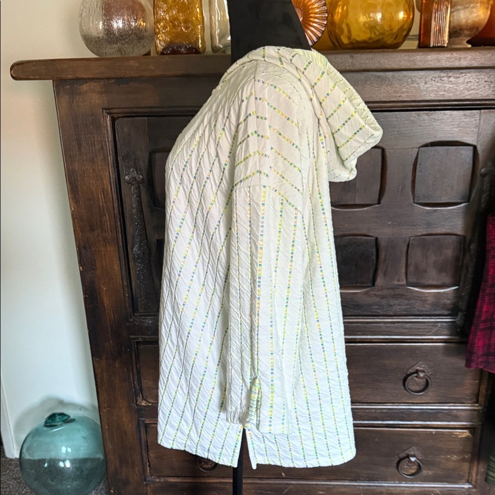 Plus Size Isaac Mizrahi Live! Novelty Knit Relaxed Fit 3/4-Sleeve Pullover - Picture 6 of 11